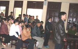 Vụ "hiếp dâm trẻ em" ở Hưng Yên: Án sơ thẩm tuyên chưa thỏa đáng